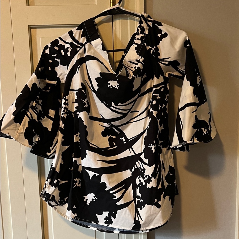 White House Black Market Black and White Floral Blouse